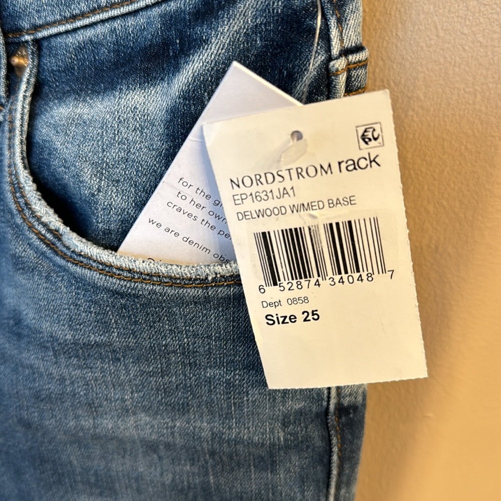 STS blue jeans - Picture 4 of 6
